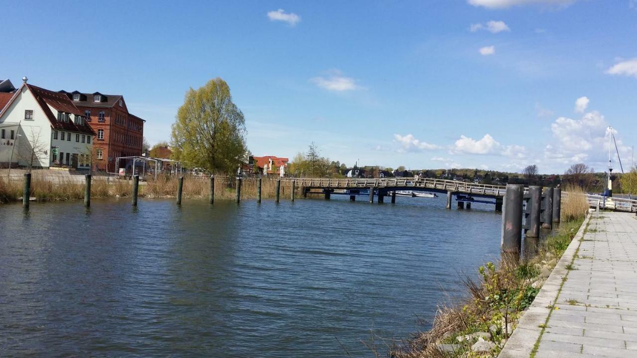 Ferienhaus Storchenweg Mahlzow Bagian luar foto